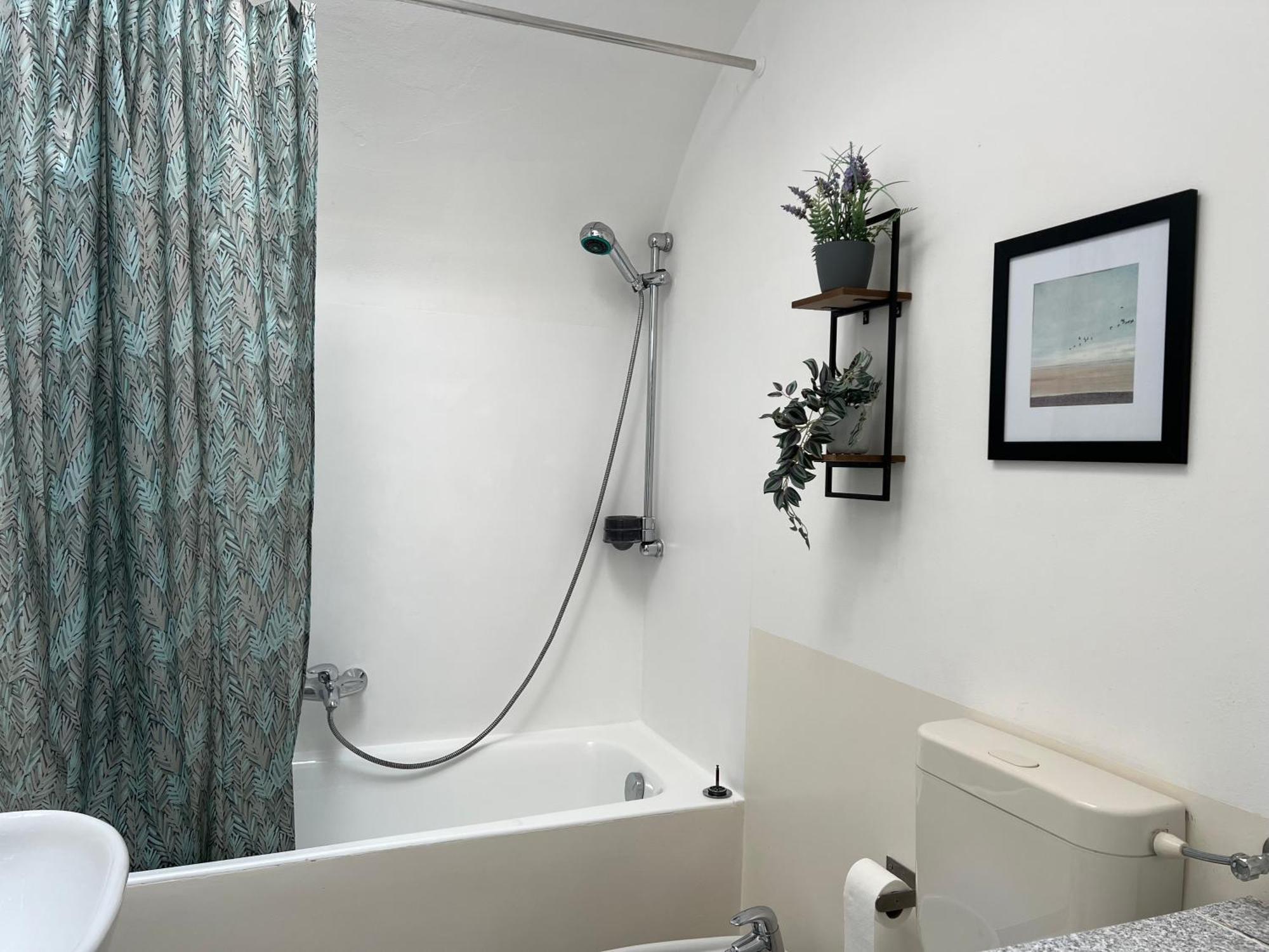 Spacious 2 Bedroom Condo Colletta Экстерьер фото